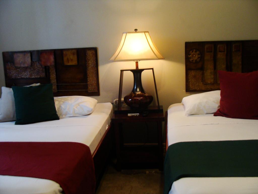 Hotel Liberia Extérieur photo