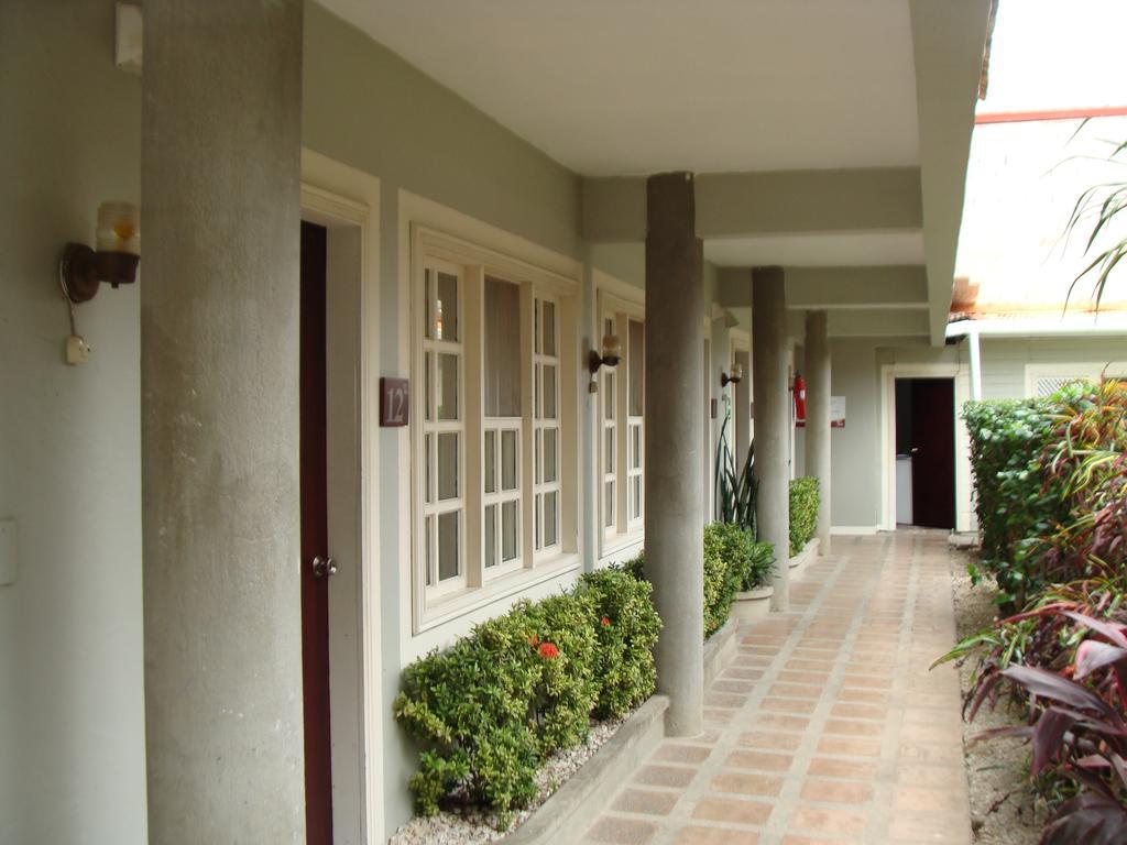 Hotel Liberia Extérieur photo